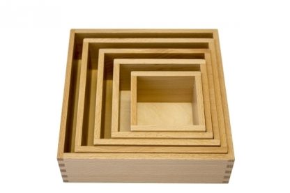 MMM021 - Caja de nido 5 cajas de madera- Material Montessori- Vista frontal