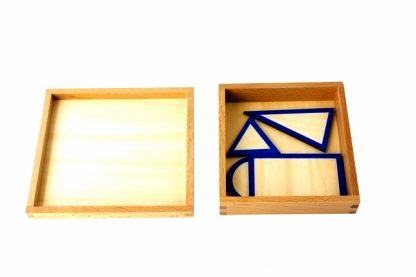 Bases geométricas de sólidos con caja-vista superior-material montessori