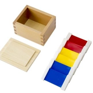 MMM068- Tabletas de color de plástico (1a caja) - Material Montessori - vista en diagonal