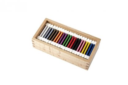 Tabletas de color de plástico (2a caja) - Material Montessori-vista frontal