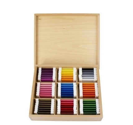 Caja de color III con 63 tablas de colores de madera - Montessori