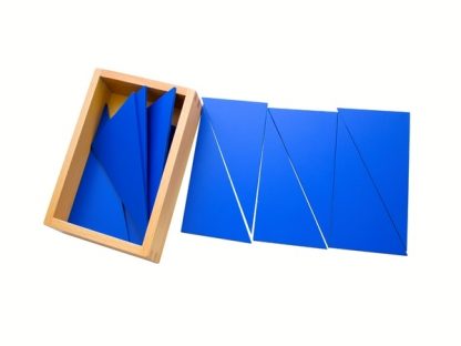 Caja de Madera con 12 Triángulos Azules-Material Montessori-vista frontal